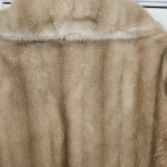 Vintage 60s Grandella tan heavy classic faux fur coat pockets satin lined sz 10 - Picture 15 of 16
